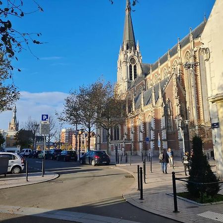 Bel Appartement 3 Suites Privatives Hyper Centre Tourcoing Esterno foto